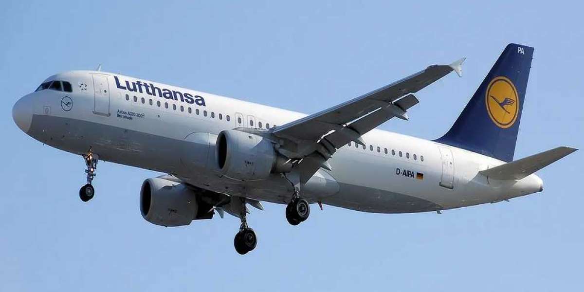 What is the Lufthansa Flight Change Fee?