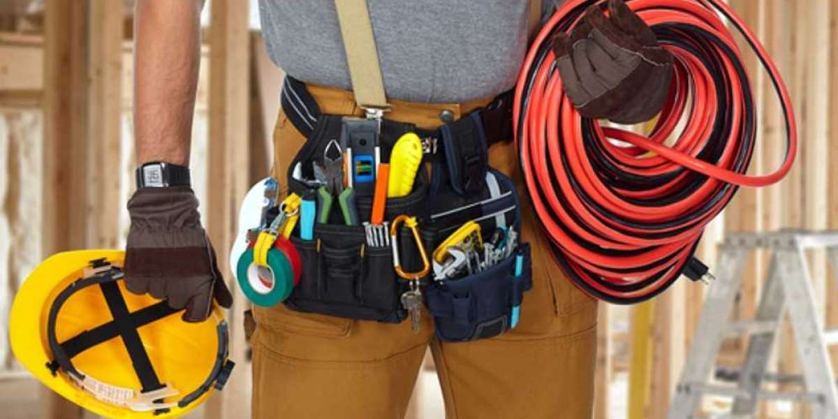 Comprehensive Guide to Courses You'll Take During Electrician Training
